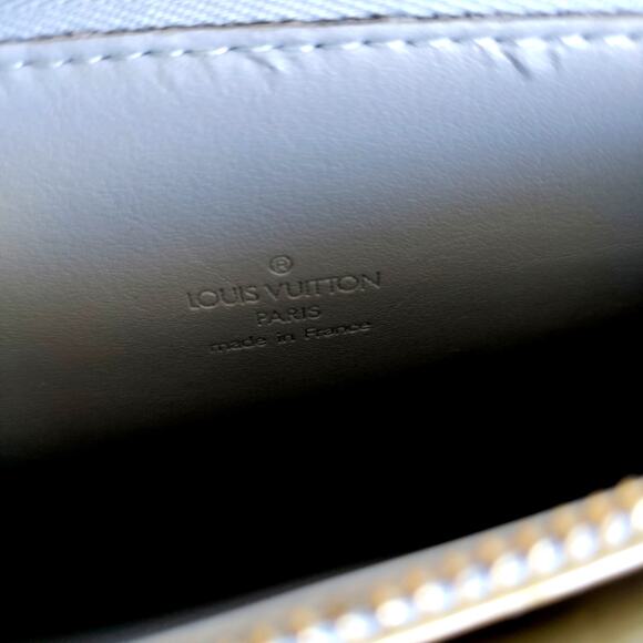 LOUIS VUITTON Monogrammed LV Vernis Patent Leather Mott Bag Pouch MOSS GREEN ๐ - Picture 10 of 15